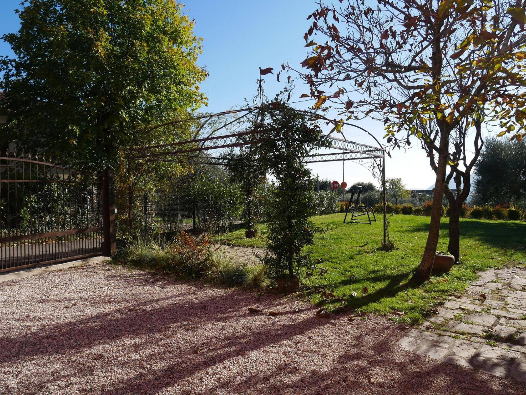 Redhouse Pesina Villa Costermano Exterior photo